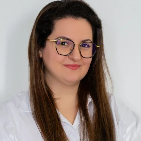 Elina Almanova